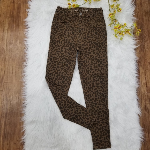 American Eagle Outfitters Denim - AMERICAN EAGLE Curvy Super HI-RISE JEGGING Leopard